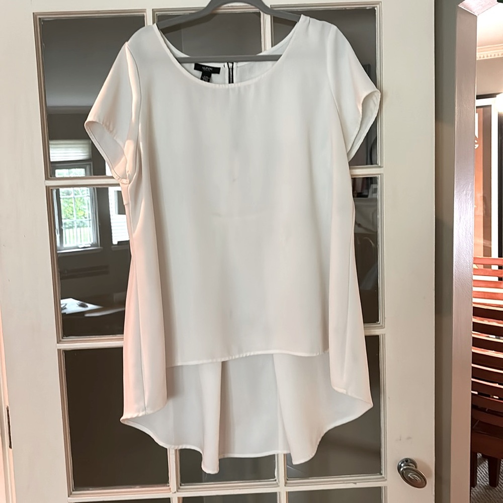 Alfani women’s hi-lo top size 16w